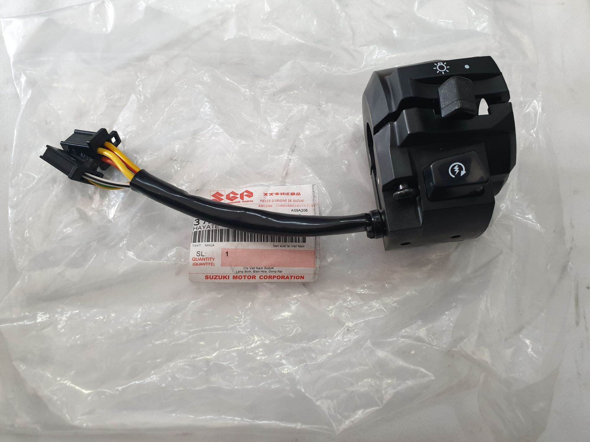 Cụm công tắc phải dòng hayate 125 sc