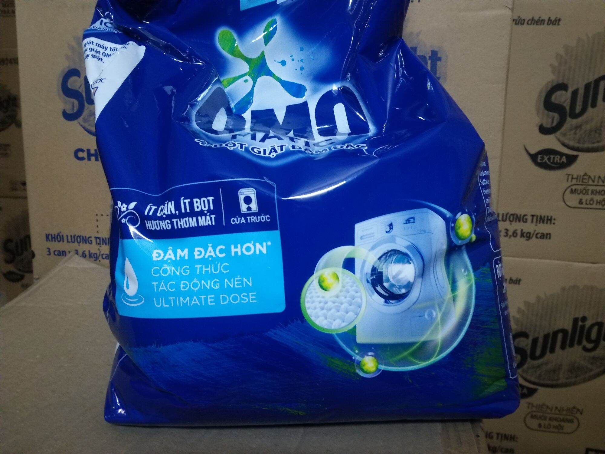 Bột giặt OMO 5.7Kg Giặt Máy