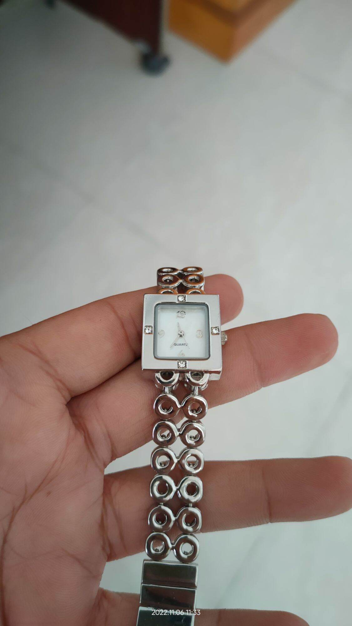 đồng hồ si Nhật