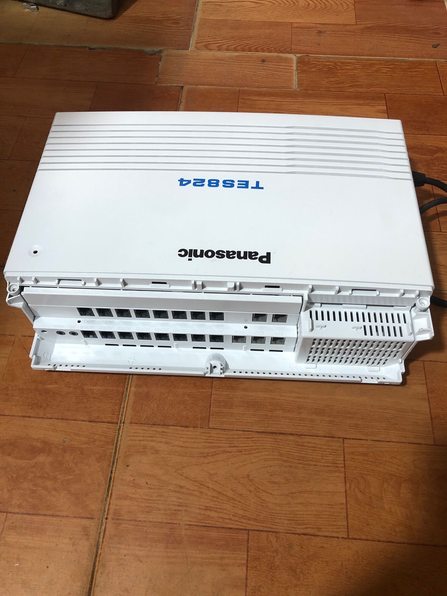 Tổng đài điện thoại Panasonic kx tes824