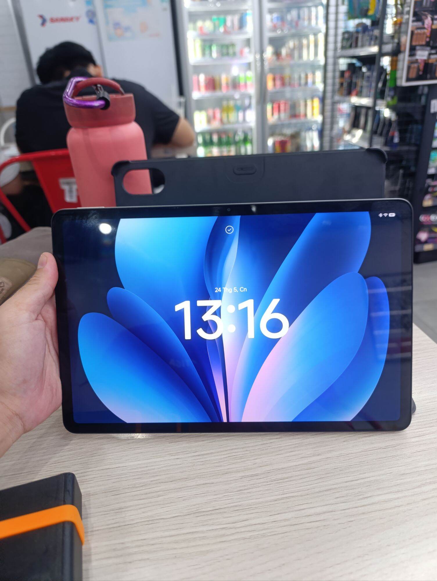 [New] REDMI Pad 2 Pro | Màn hình 2.5K 12,1" sắc nét | Hình ảnh mượt mà với tần số quét lên đến 120Hz | Pin 12.000mAh (typ) cực khủng | Hỗ trợ sạc ngược có dây lên đến 27W | Snapdragon® 7s Gen 4 Mobile Platform