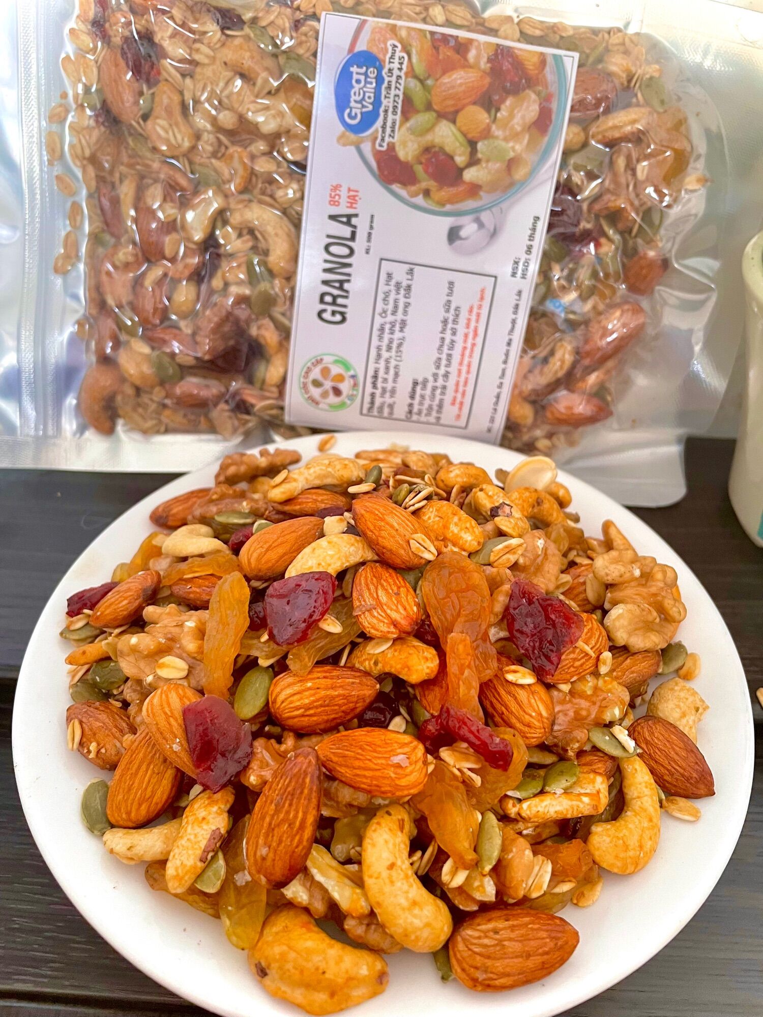 (500Gr) GRANOLA SIÊU HẠT KHÔNG ĐƯỜNG 85% HẠT 15% YẾN MẠCH ( ĂN VẶT, ĂN HEALTHY, EATCLEAN, GIẢM CÂN, TĂNG CÂN, TỐT CHO MỌI LỨA TUỔI) GRANOLA ÚT THUÝ, MIX CÁC LOẠI HẠT DINH DƯỠNG ngucocutthuy203 ngucocutthuy