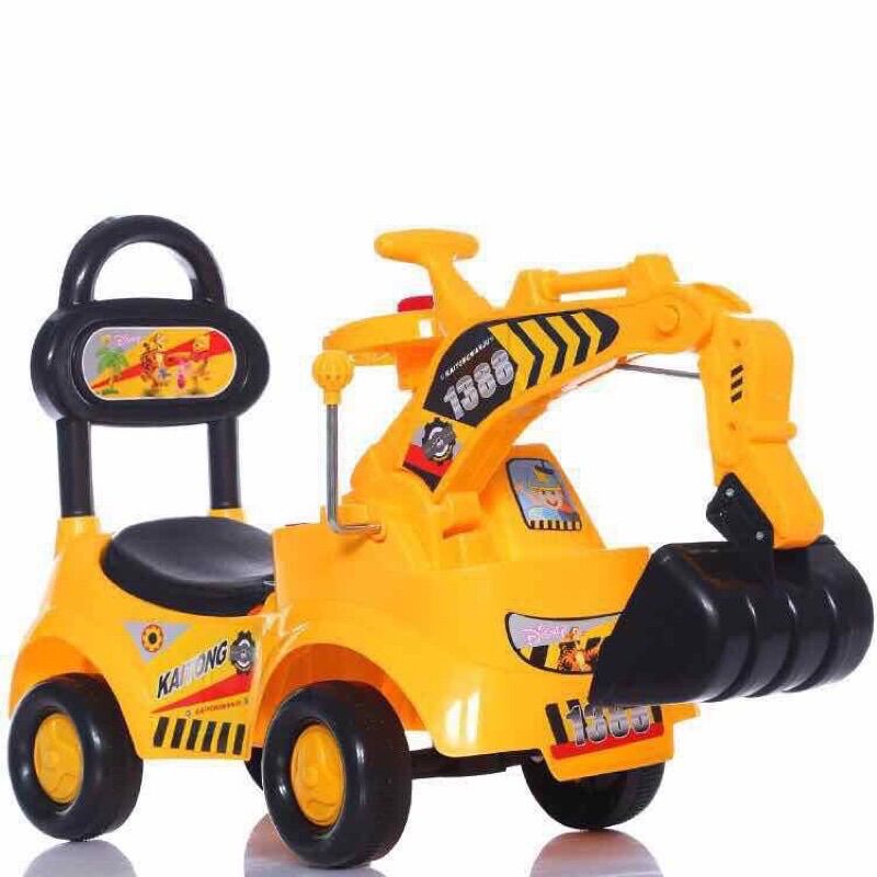 Xe cẩu ngồi chòi chân cho bé