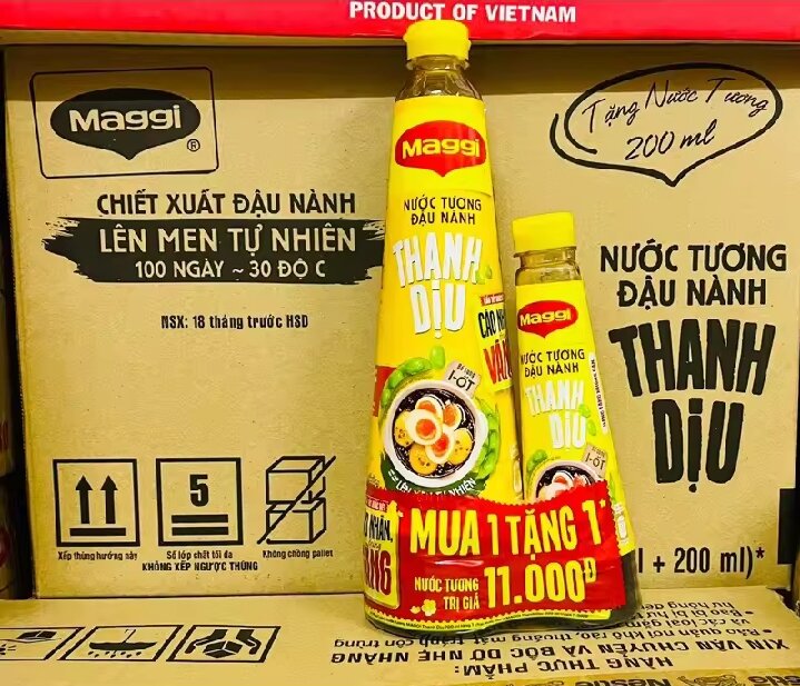 Nước tương Maggi thanh dịu chai 700ml có hàng tặng kèm