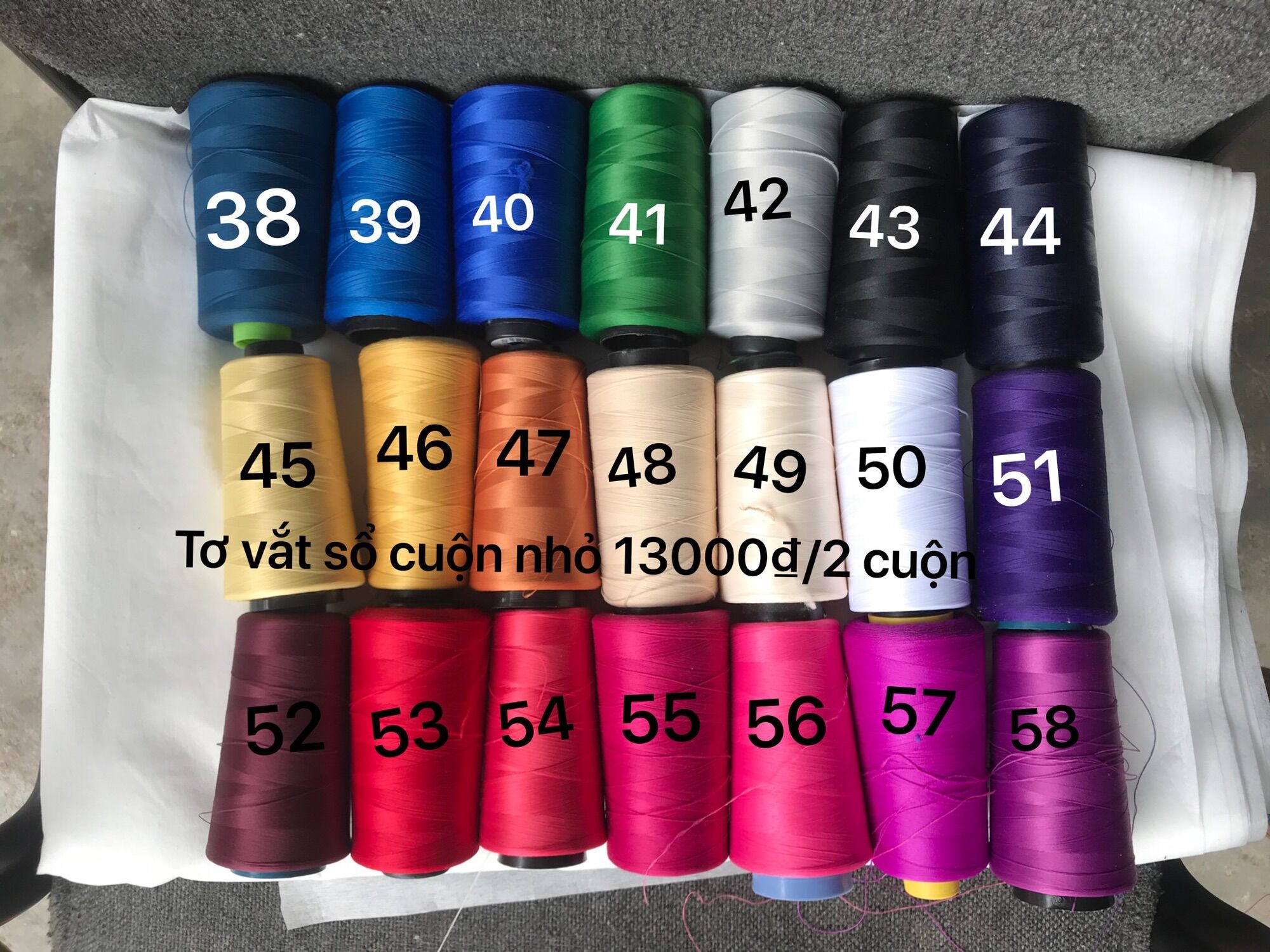 Set 3 cuộn tơ vắt sổ cuộn nhỏ dài 5000m/1cuộn