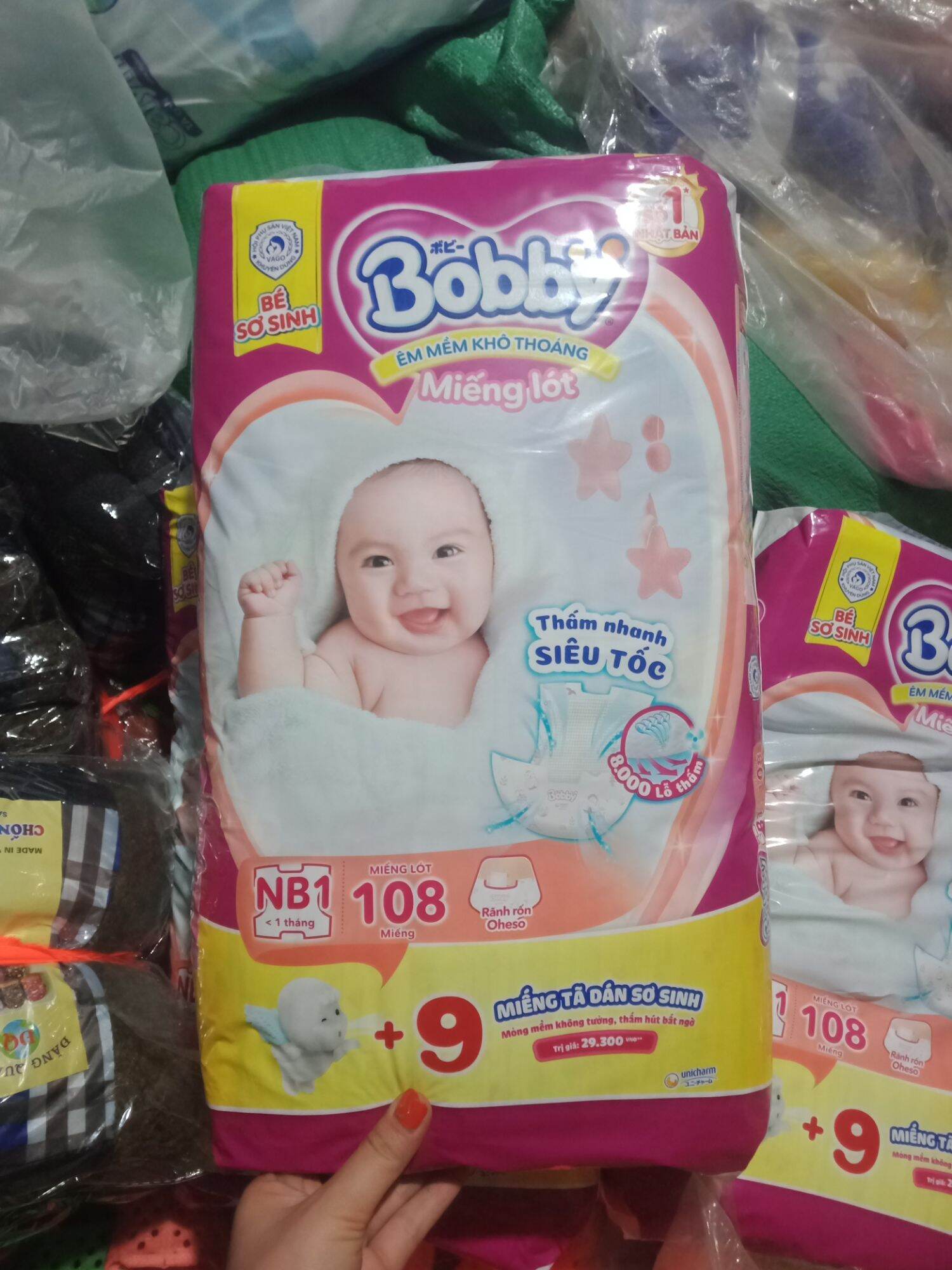 tã/bỉm lót sơ sinh Bobby Newborn 1-108+9 miếng