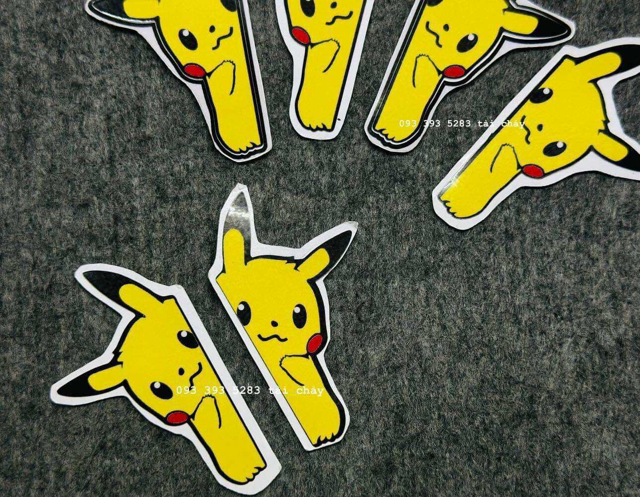 [1 Sticker] Small Size Pikachu Sticker for Car Decoration