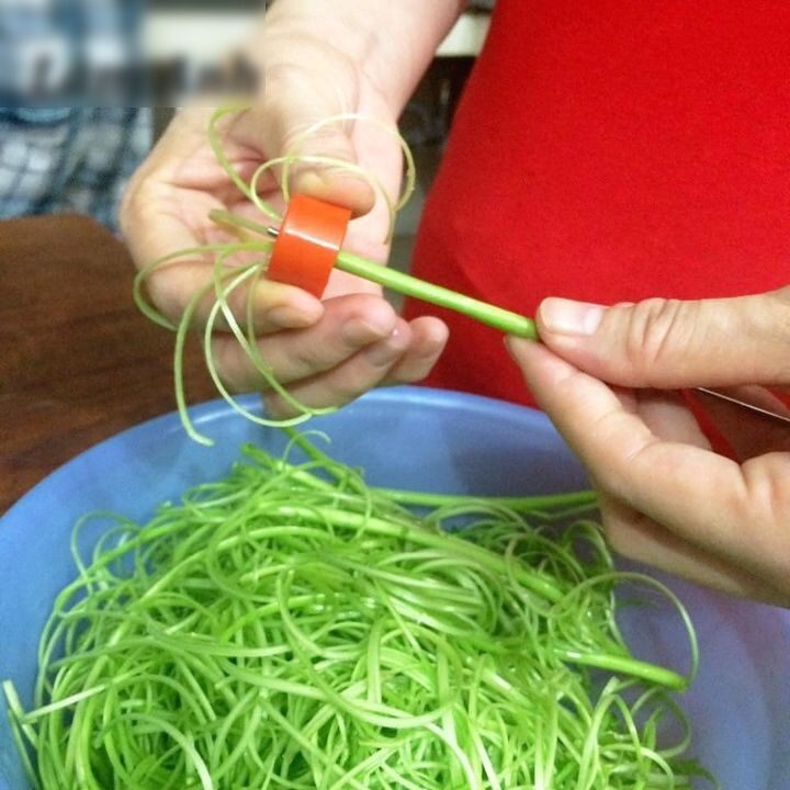 Dụng cụ chẻ rau muống làm gỏi, nộm- chẻ hành