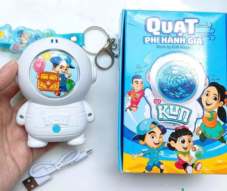 quạt kun phi hành gia mới ( ngẩu nhiên)