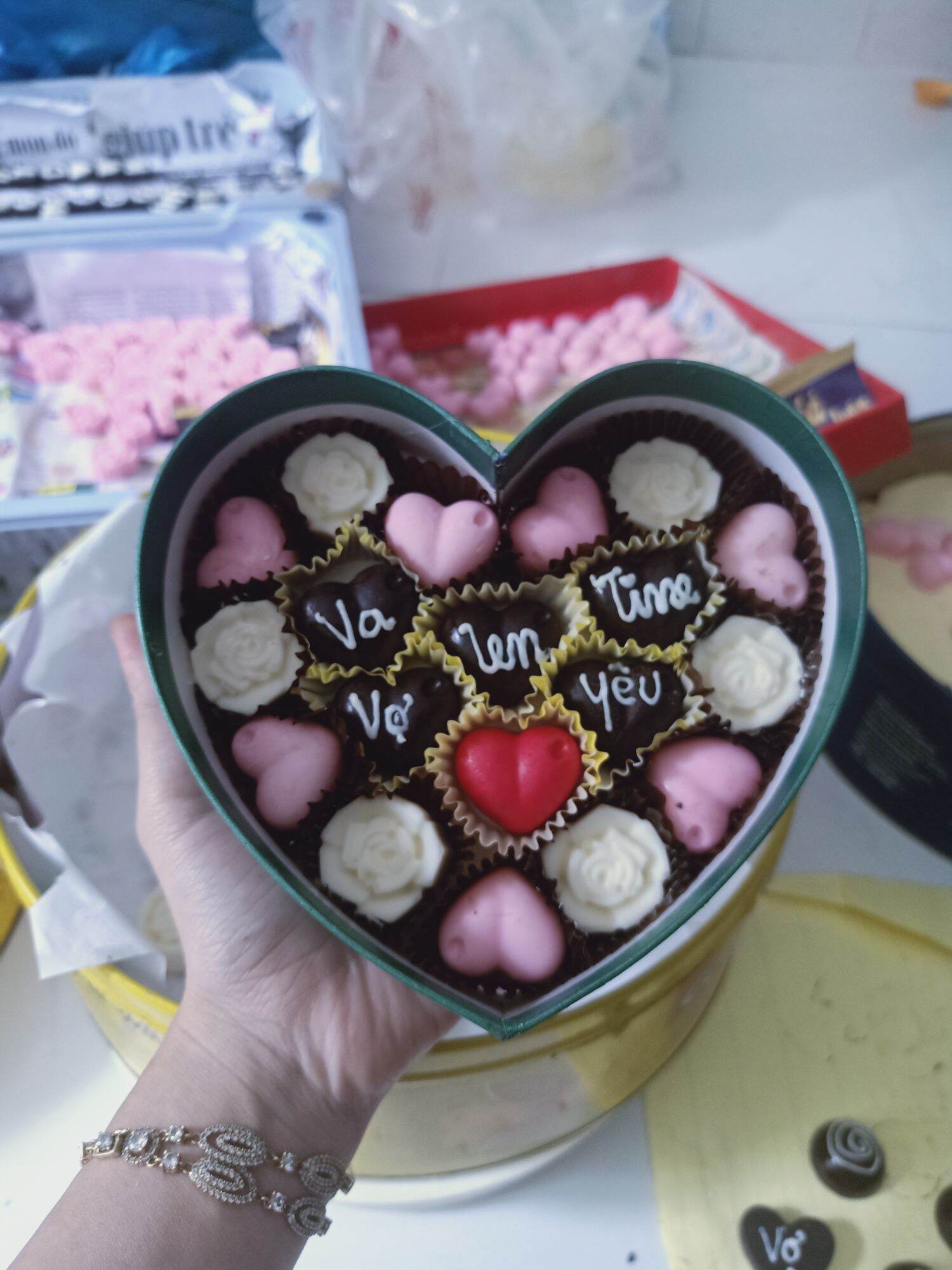 19 viên Socola theo yêu cầu ( kèm thiệp)