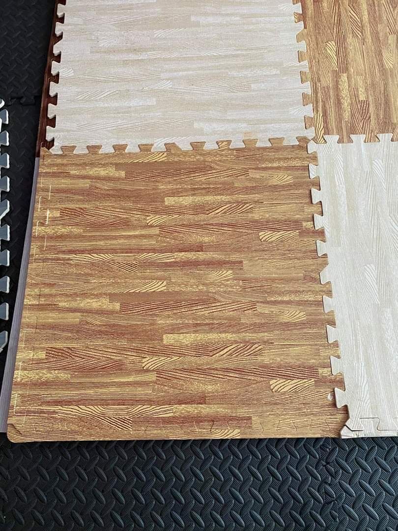 thảm xốp lót sàn vân gỗ 60x60x1cm