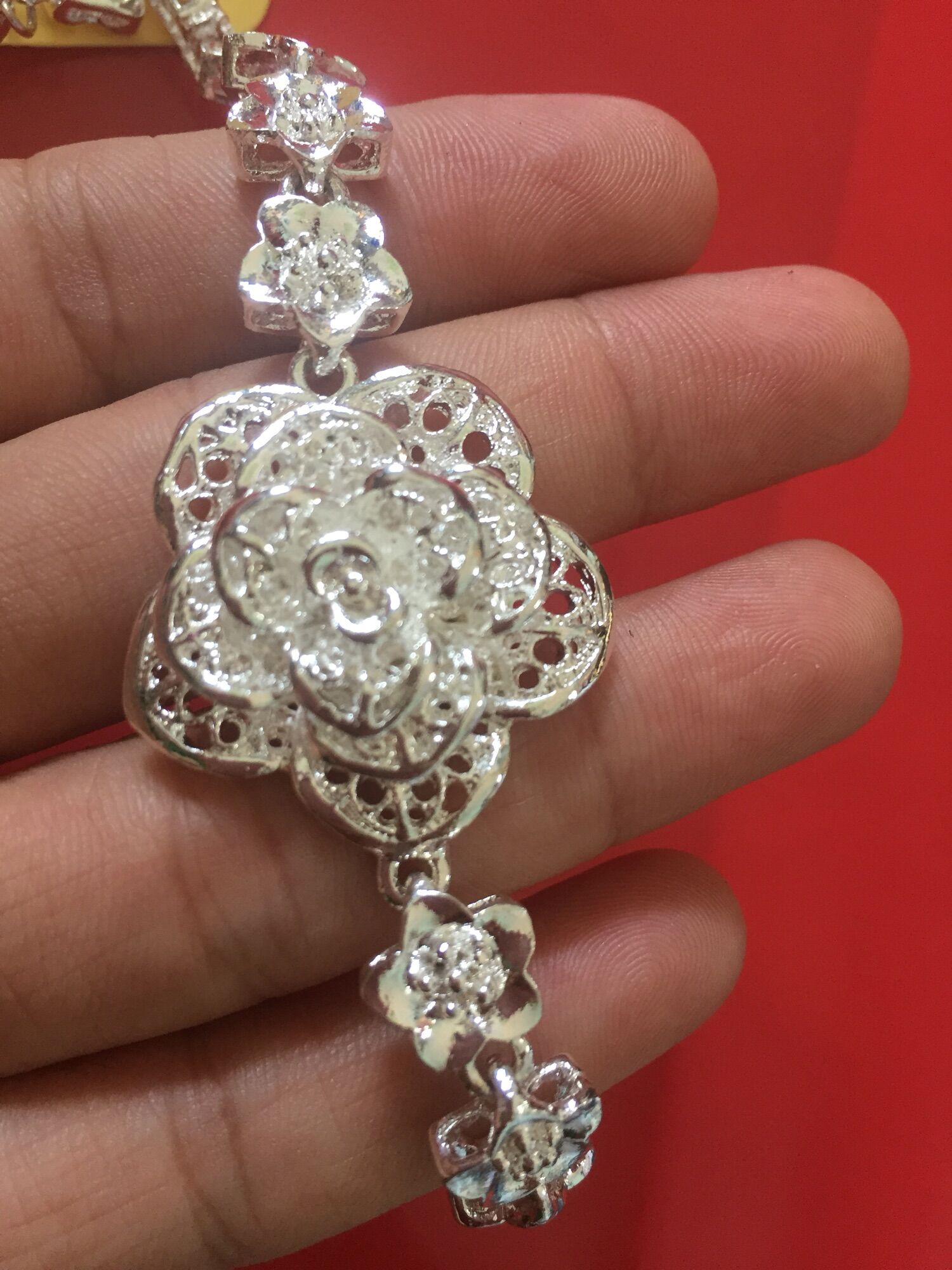 Lắc Tay Bạc Nữ