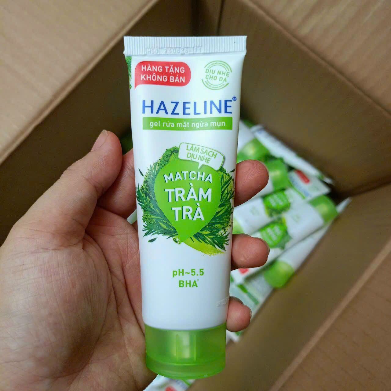 Sữa rửa mặt Hazeline 40g