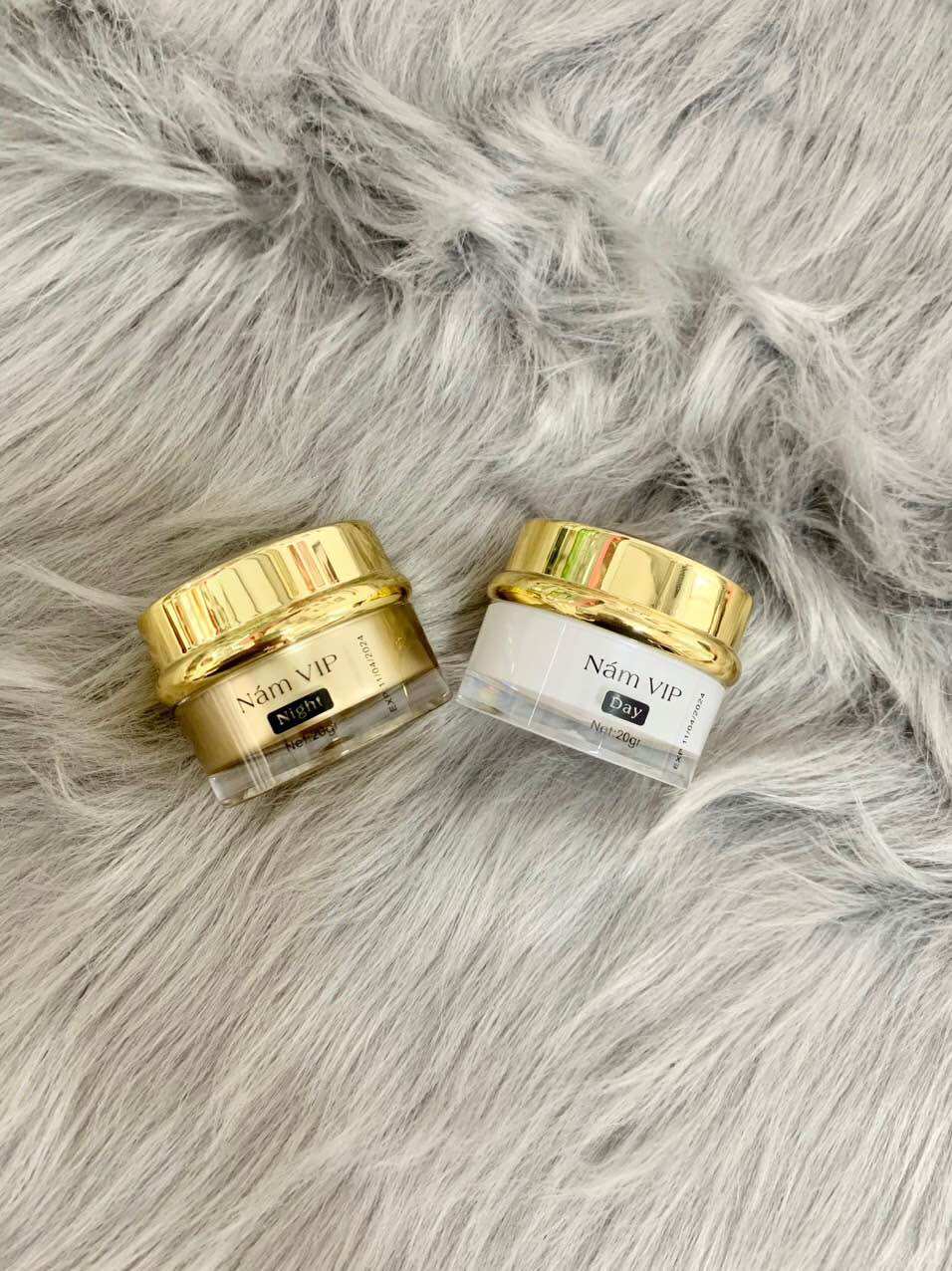 Cặp đôi kem Nám Vip giúp tái tạo da trắng hồng sạch nám chuẩn SPA