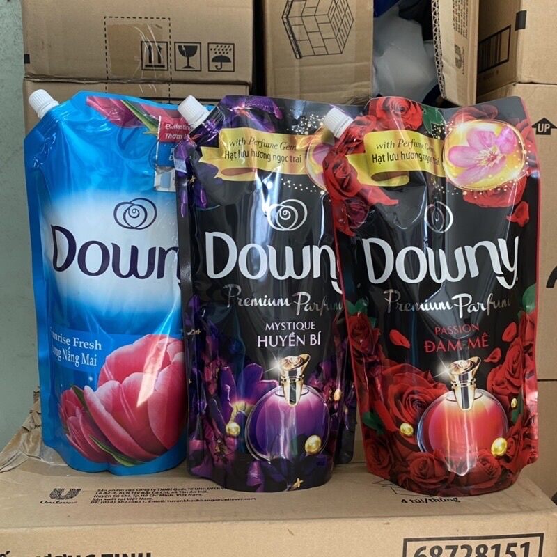 Nước xả vải downy túi 1,35-1,5l