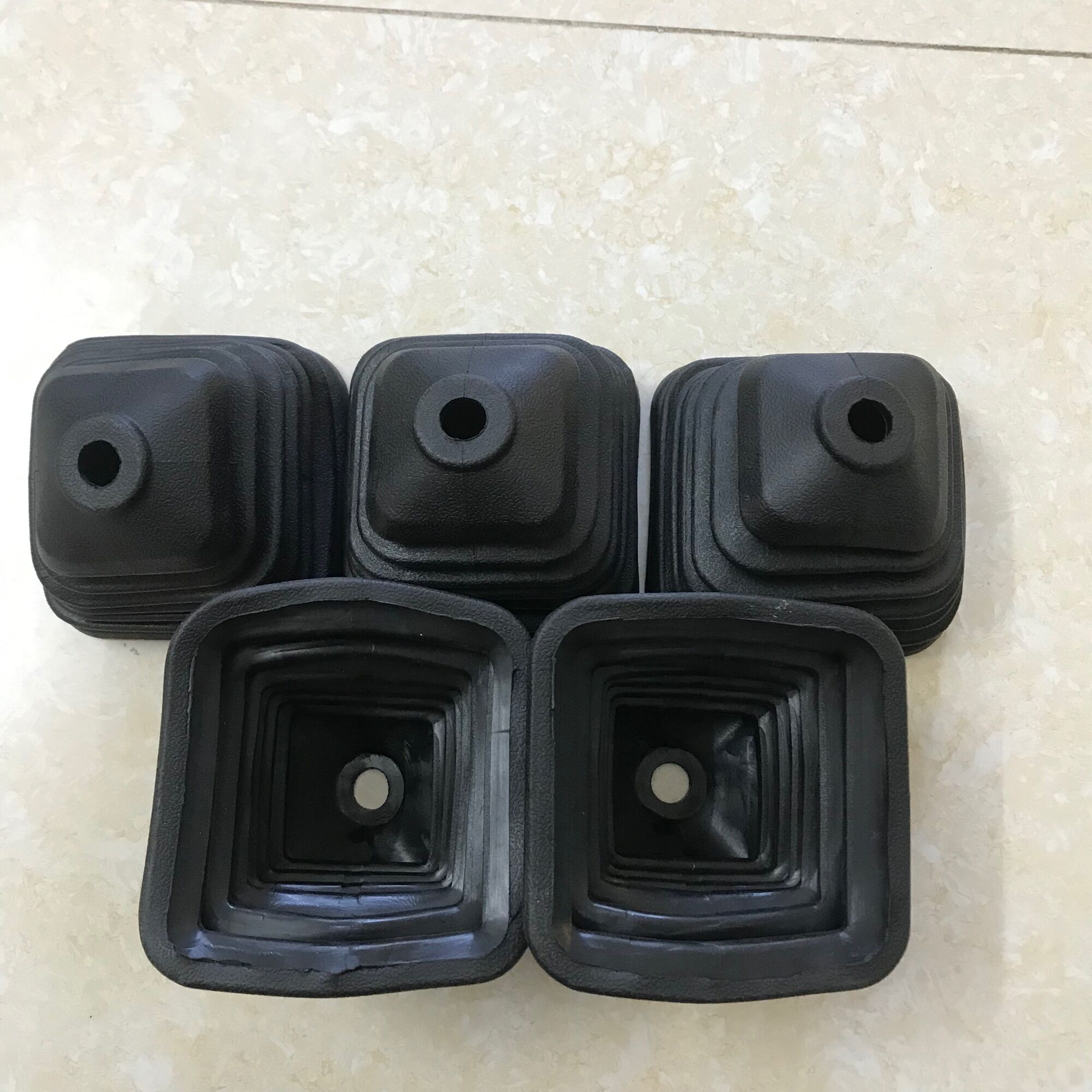 Nắp cao su bọc trùm tay nắm cần số cho xe tải, xe ba gác loại 10x10cm