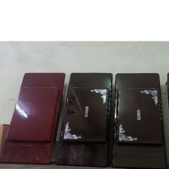 Bàn thùng máy may gia đình cổ điển