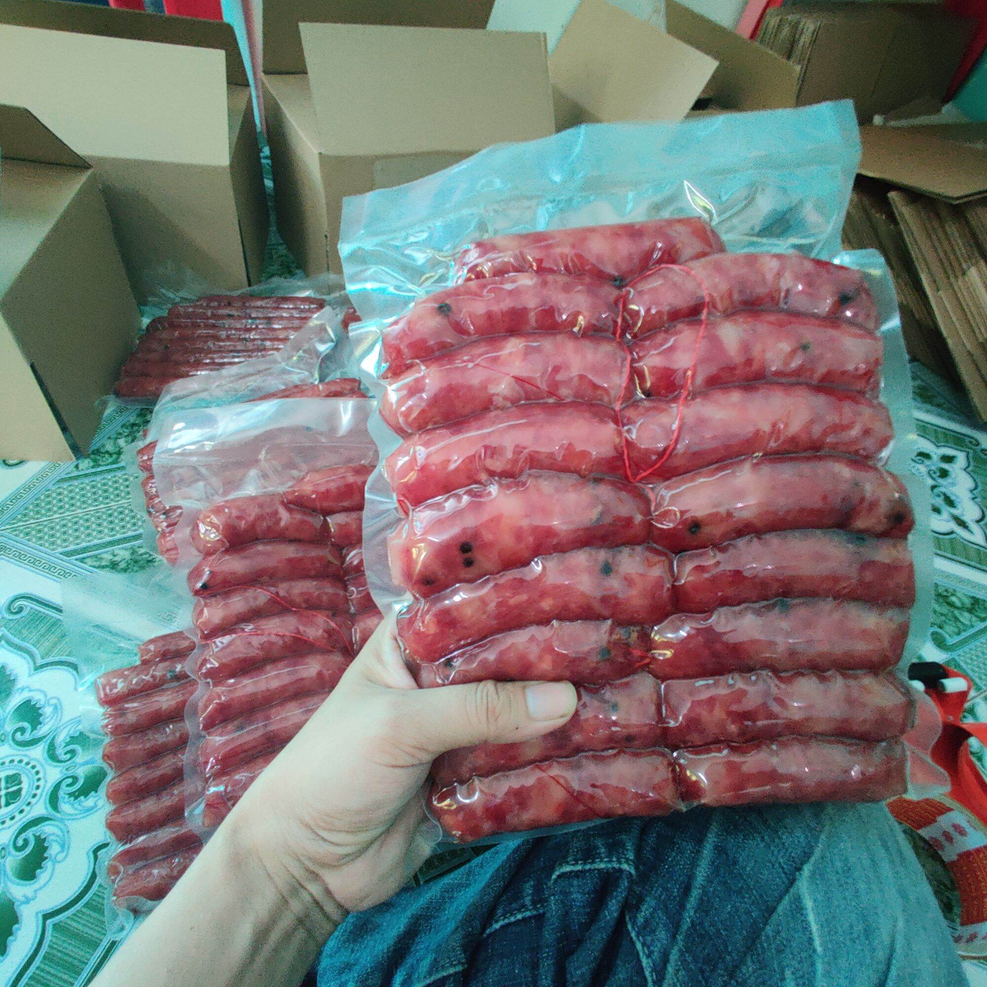 Lạp xưởng tươi Long An