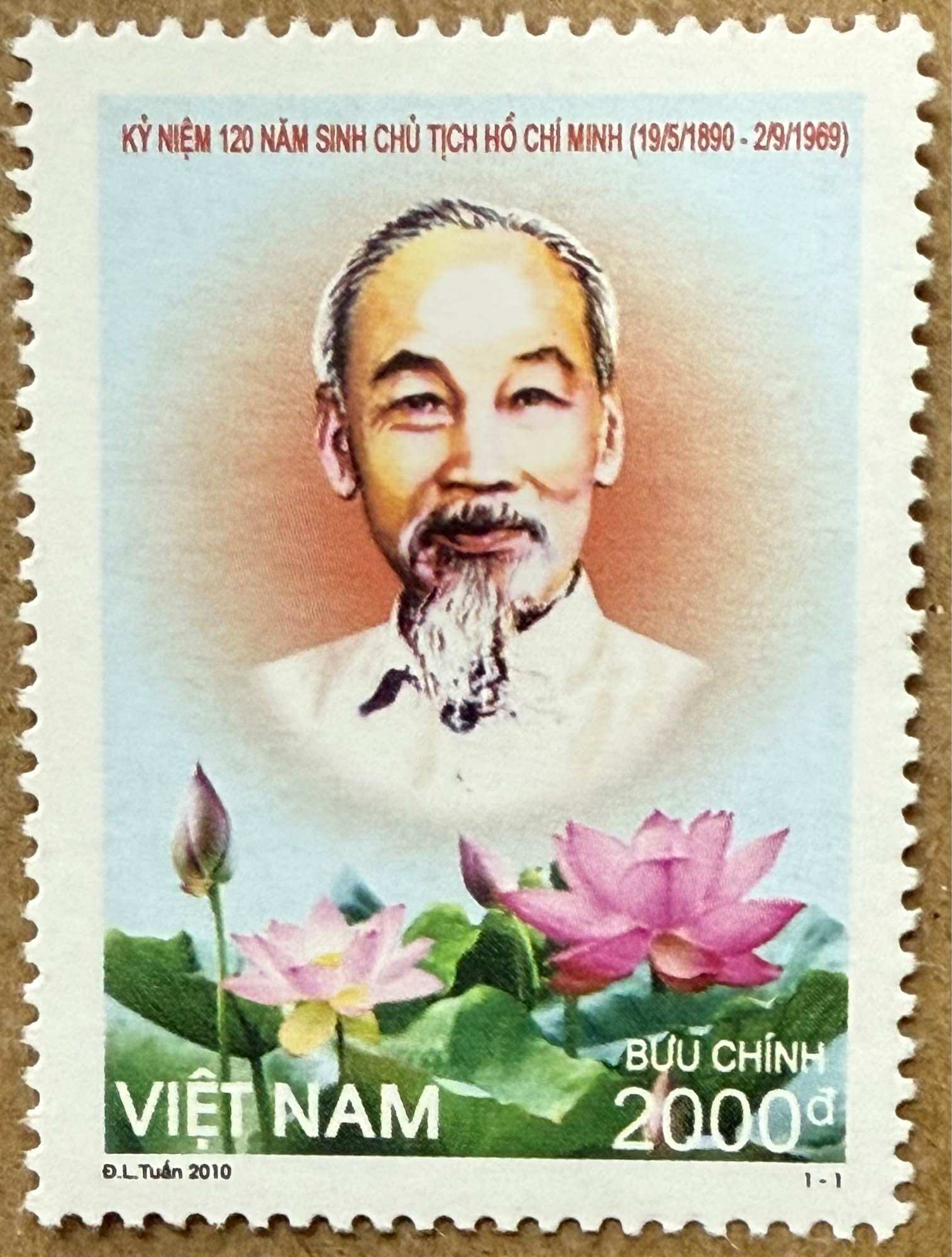 Tem Việt Nam 2010: Kỷ niệm 120 năm sinh Chủ tịch Hồ Chí Minh