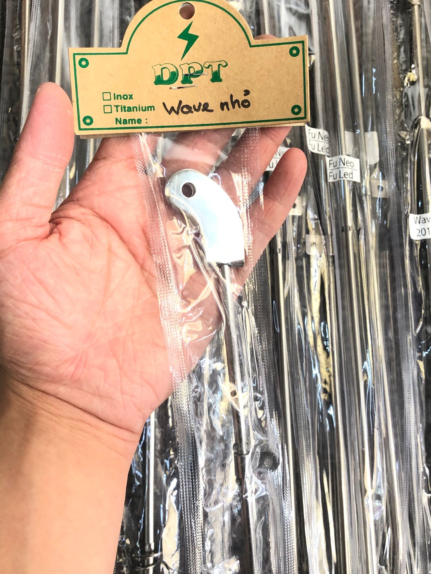Đũa thắng inox304 gắn cho mọi dòng xe