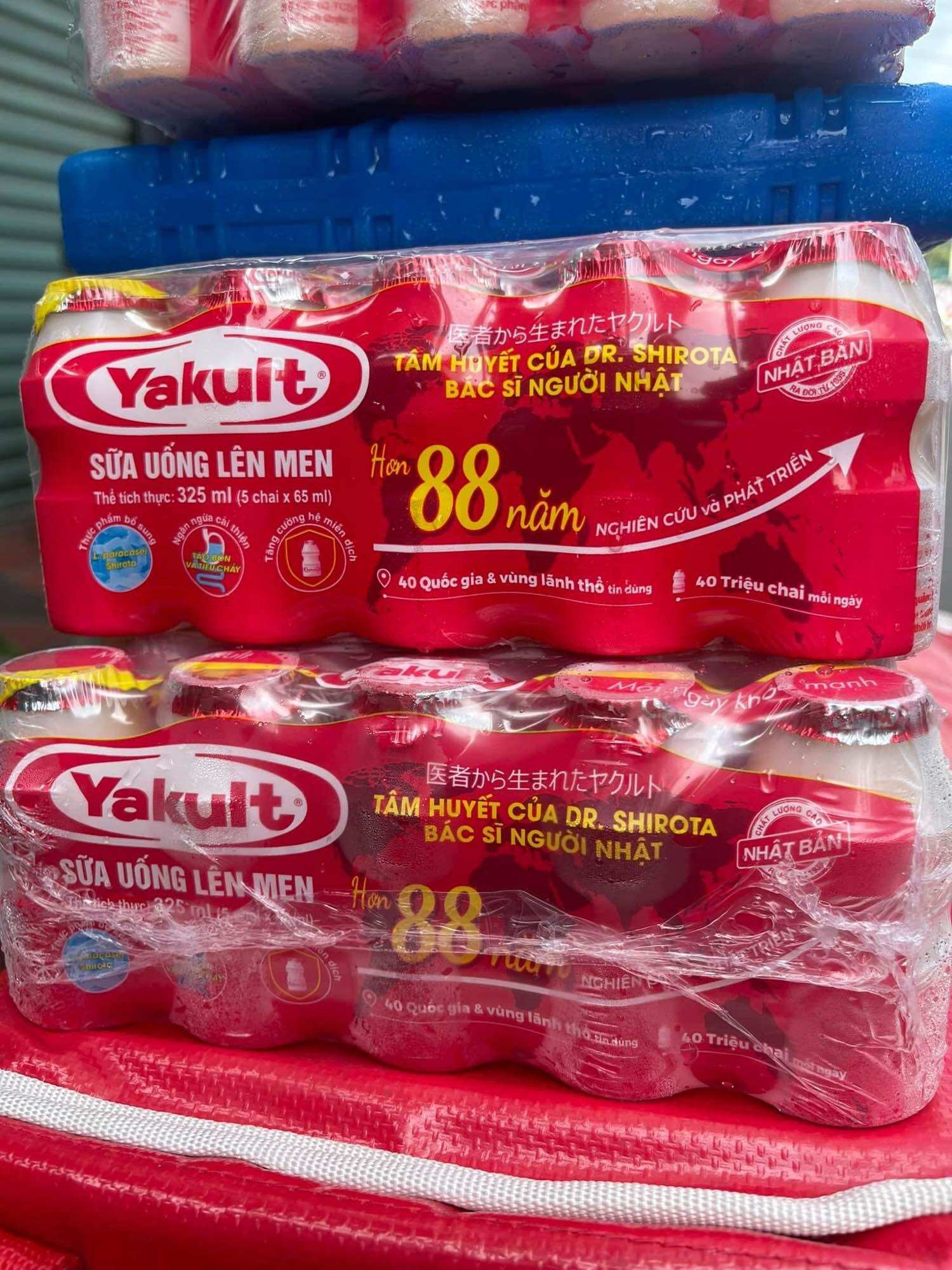 Sua uong len mem yakult