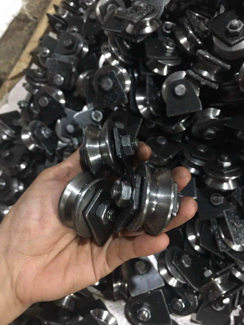 Bánh Xe Rảnh V Hàng si trắng 5p và 4p