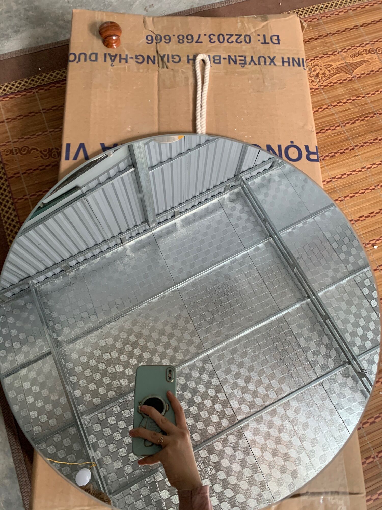 Gương treo tường nhà tắm