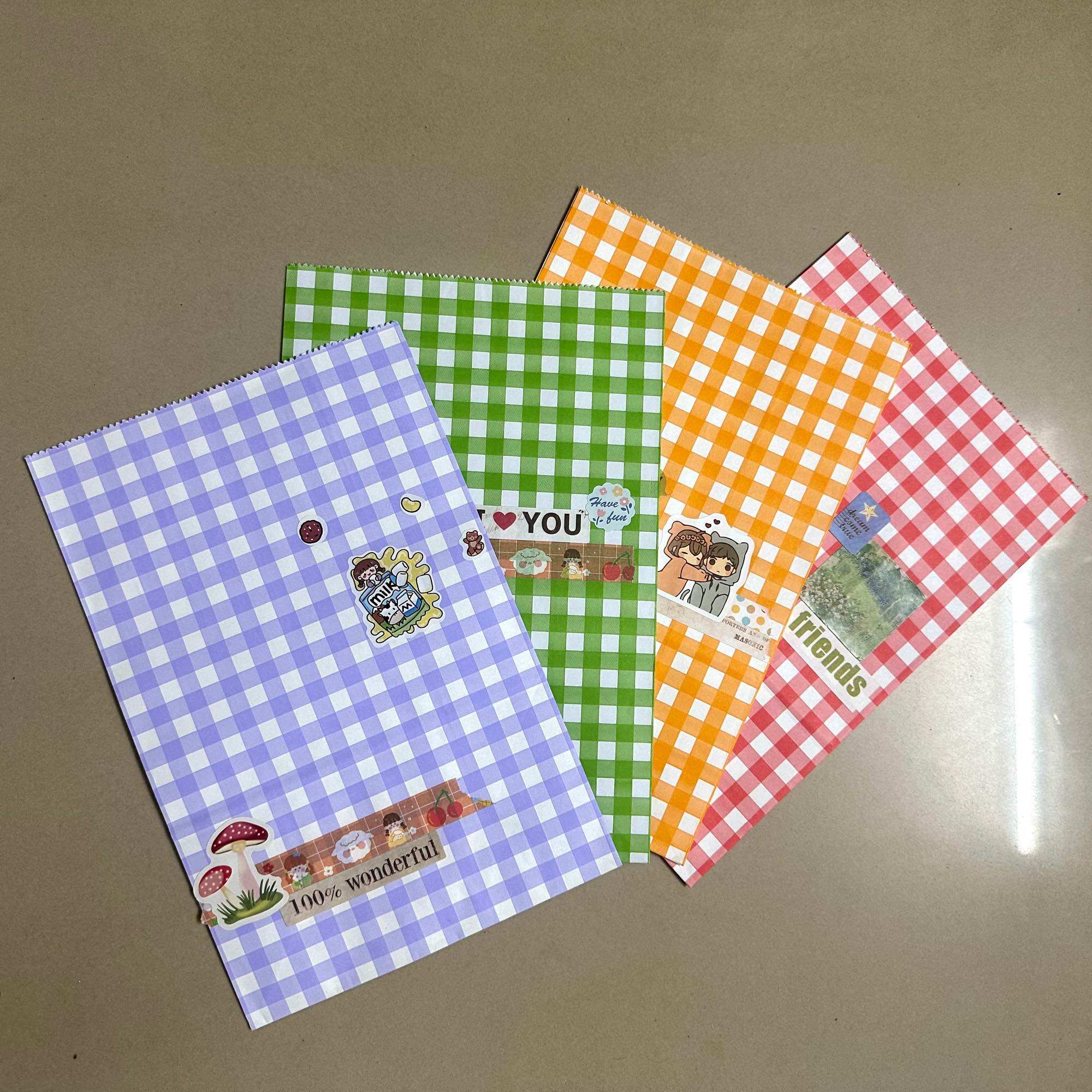 Lucky box - Quà may mắn giá rẻ 9k