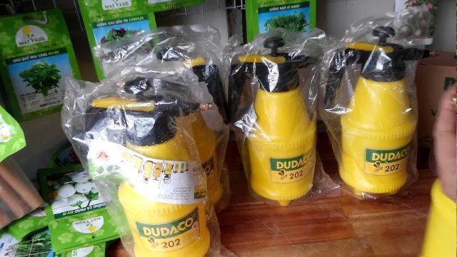 Bình phun sương tưới cây Dudaco 2L