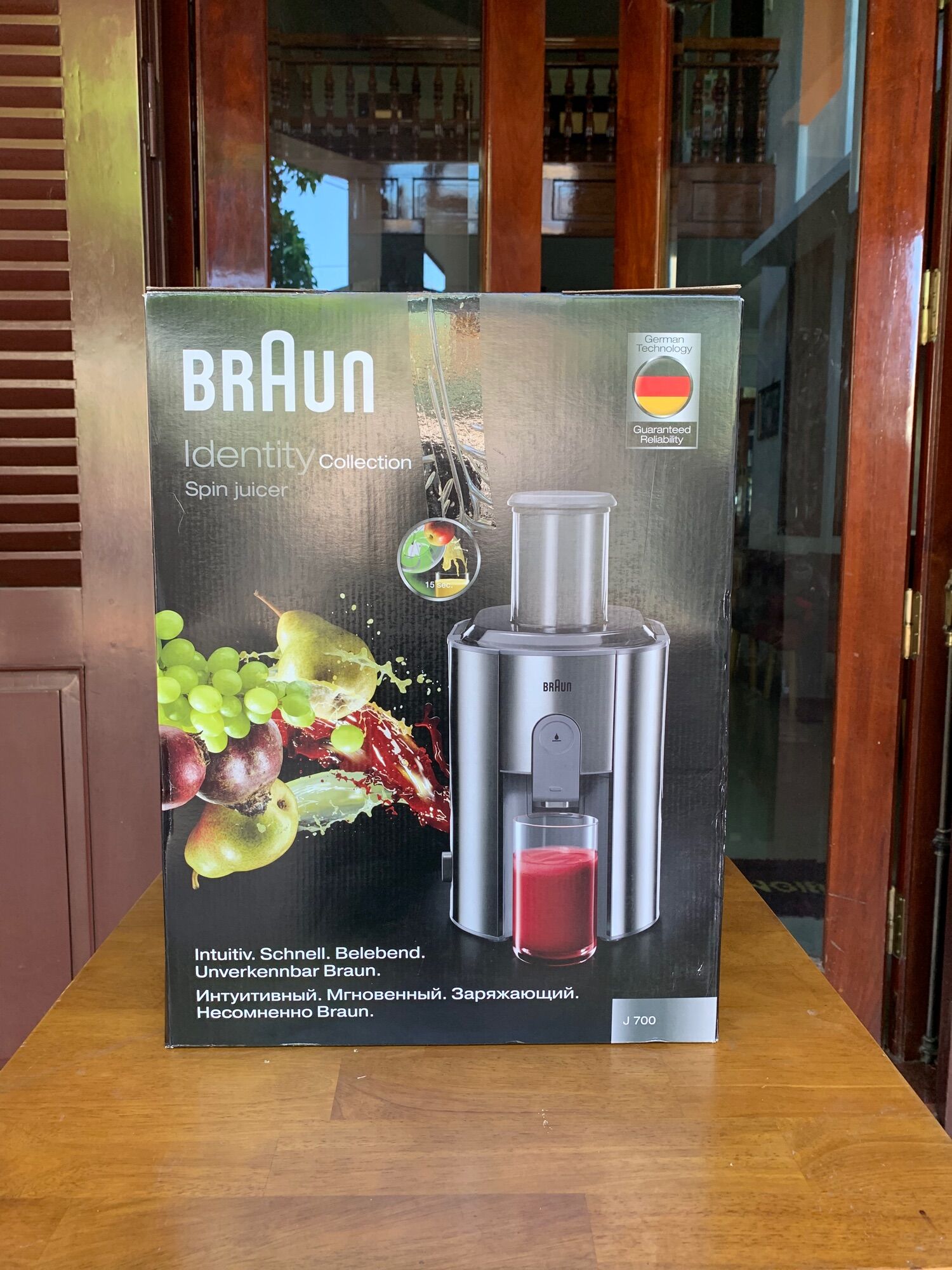 Máy ép trái cây Braun J700