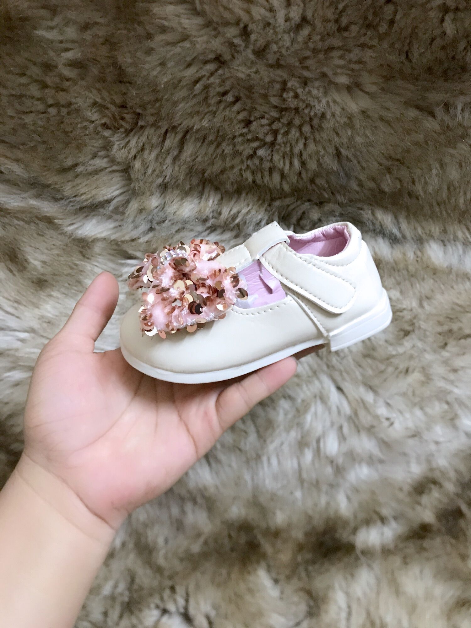 Giầy búc bê bé gái sz: 22/160 ( dai: 14,5cm)
