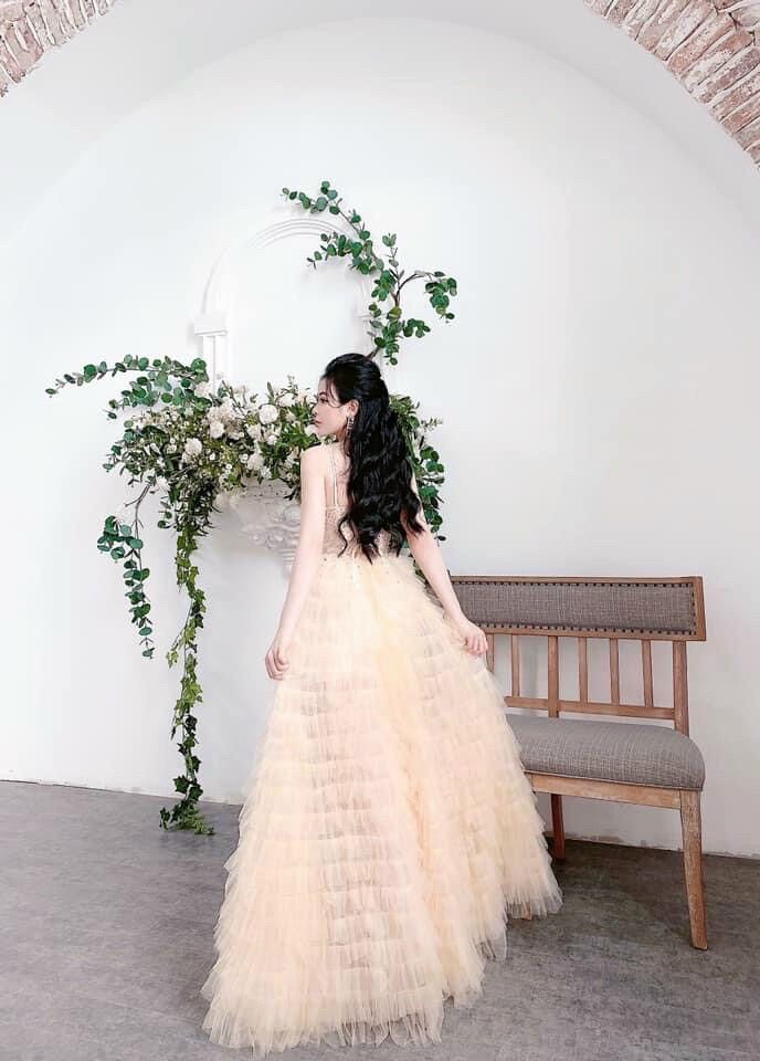 ĐẦM MAXI TẦNG KẾT CHUỖI TAY