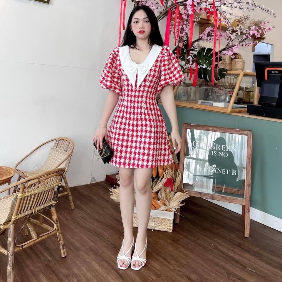 Đầm caro đỏ cổ nhọn ❤️❤️❤️