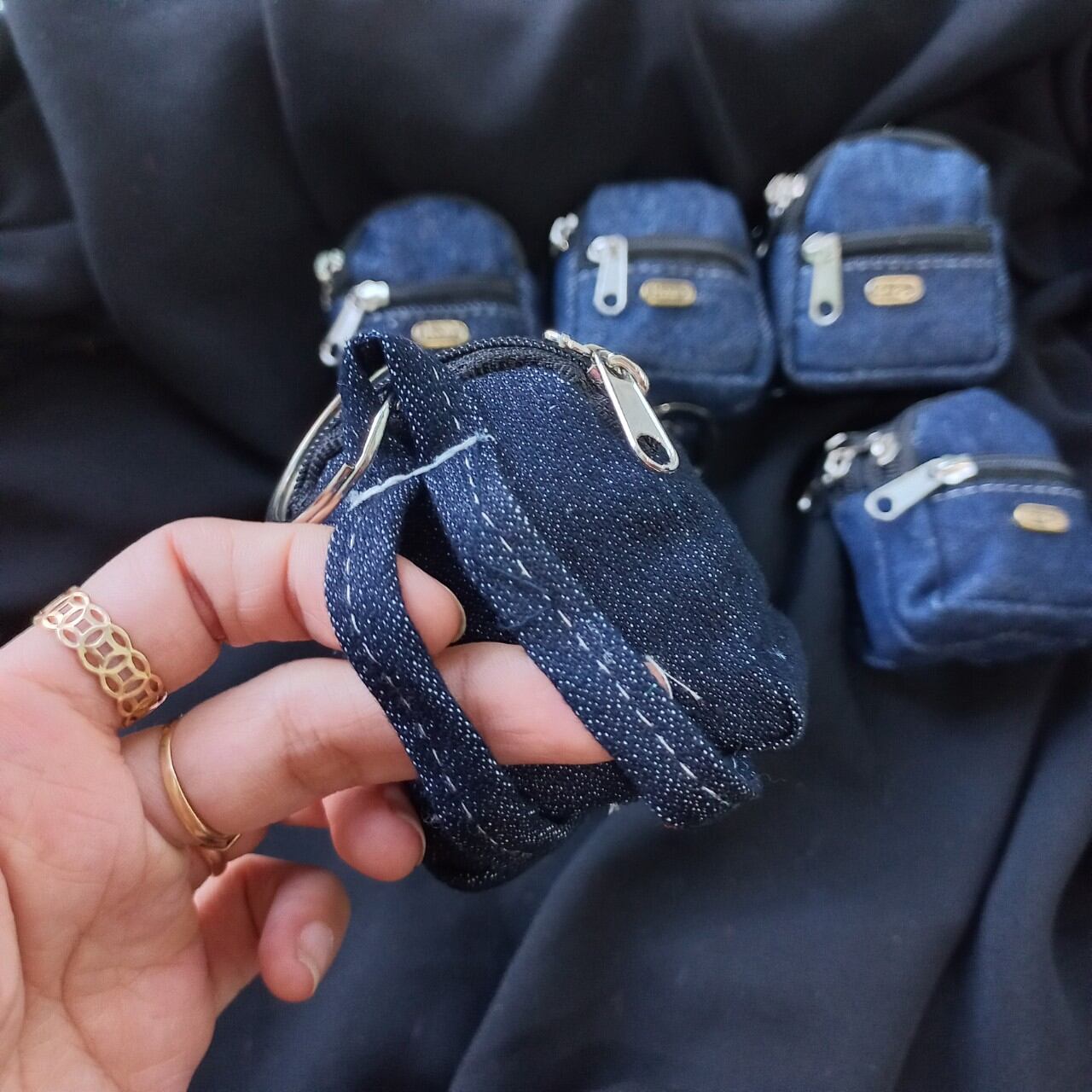 Móc khóa balô  3 ngăn vải jean (kt: 6cm)