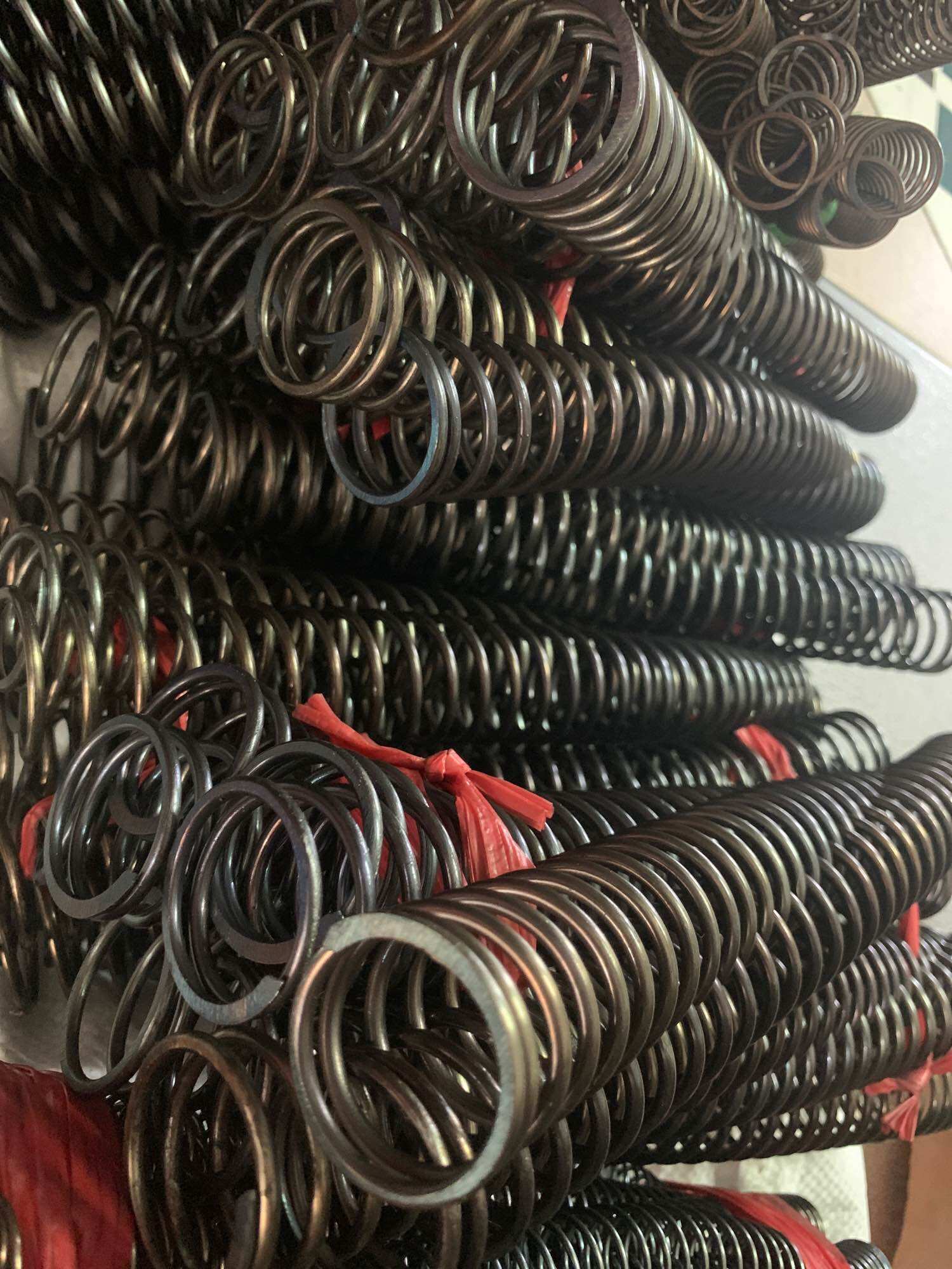 Lò xo nén phi 35 (ngoài,sợi 2mm;3mm dài 300mm)👍👍👍