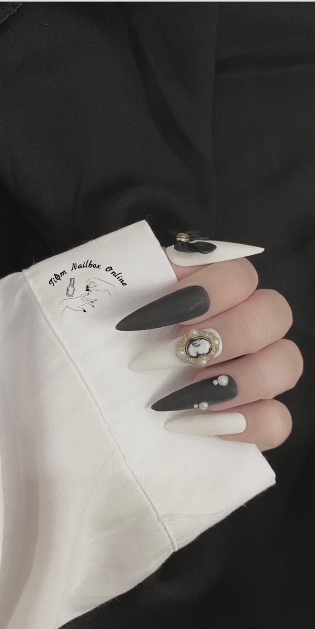 Nailbox thiết kế - charm nơ