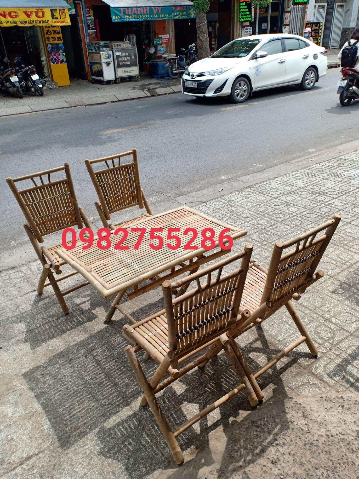 bộ bàn ghế tre xếp gọn [1 bàn xếp 90 * 4 ghế xếp]