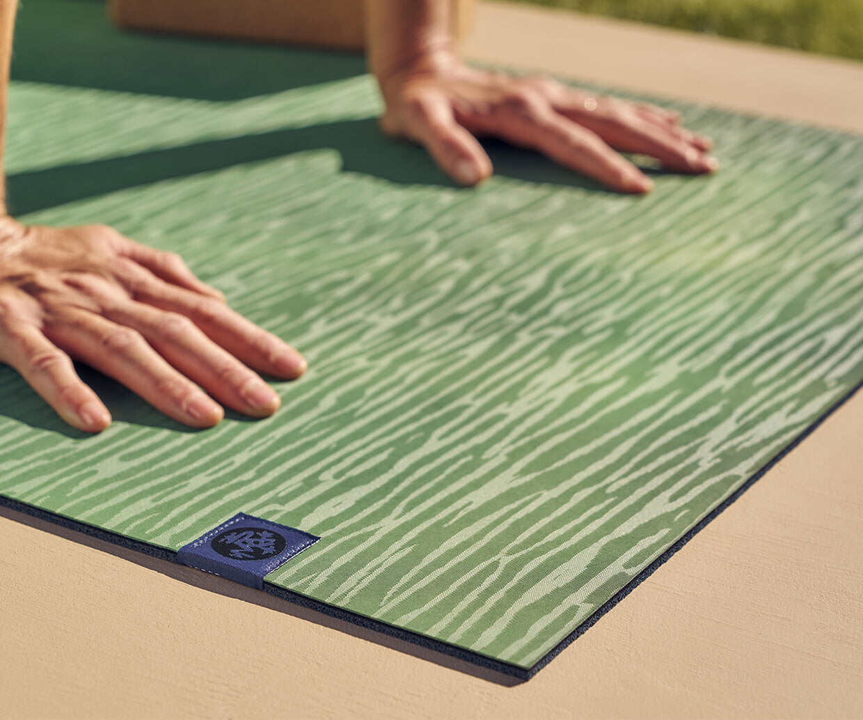 Thảm tập yoga MANDUKA EKO® LITE 4mm
