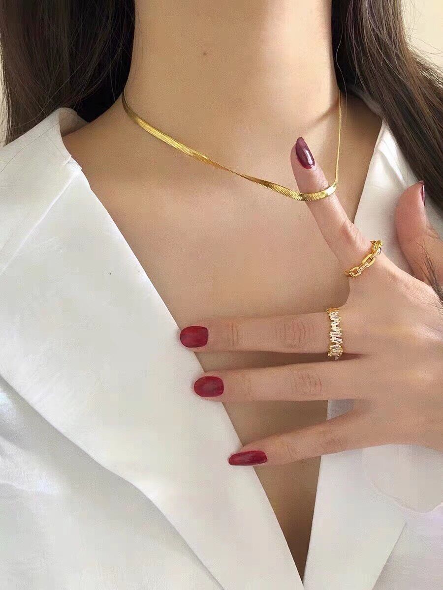 Dây chuyền titan mì ép (màu trắng/ màu vàng)