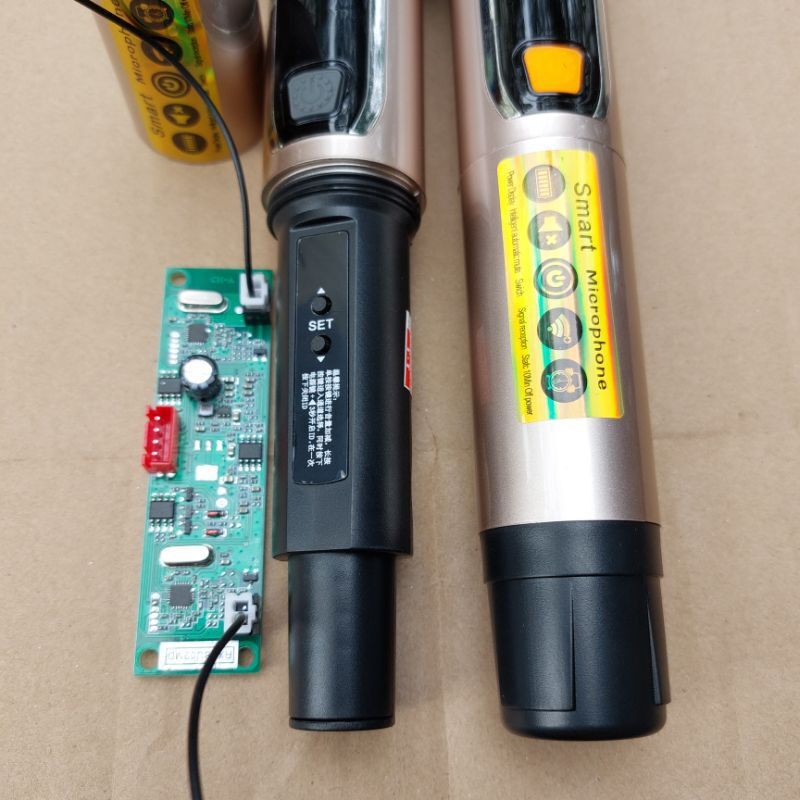 Micro loa kéo uhf đổi tần số