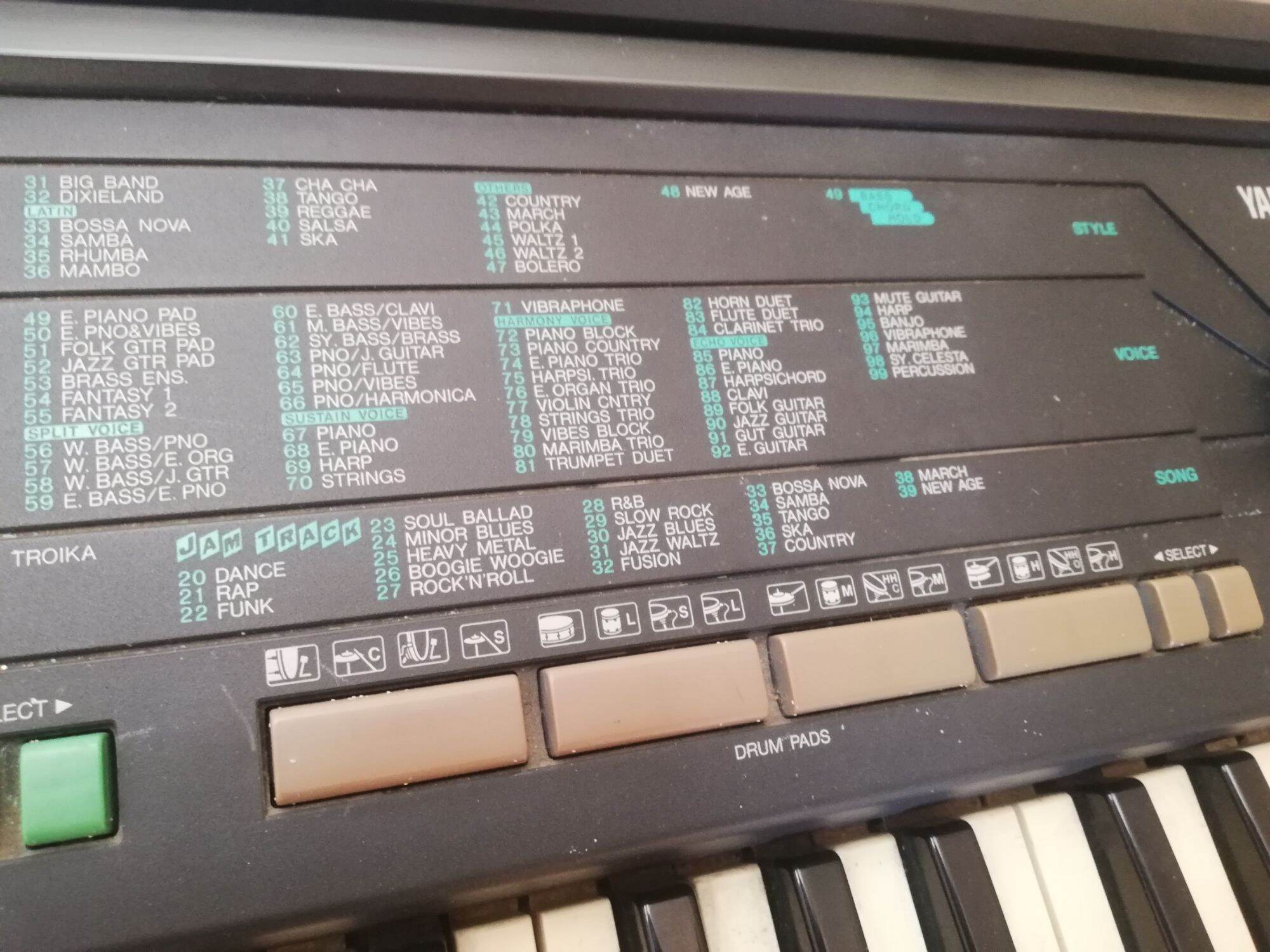 Đàn organ Yamaha PSR 150