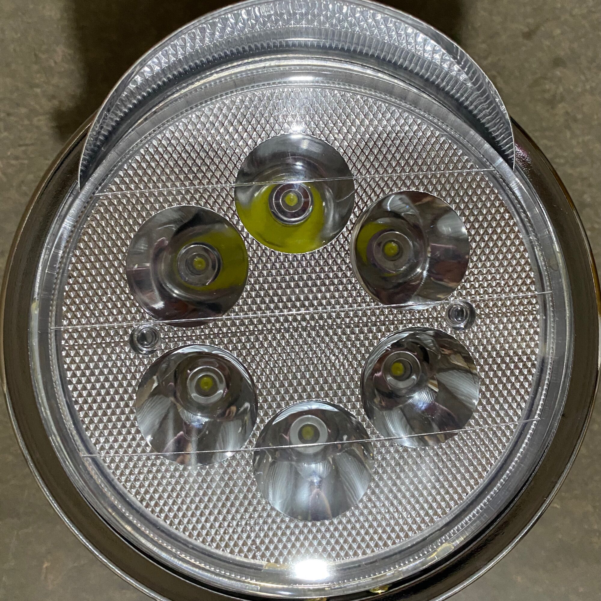 Đèn pha tròn LED dành cho xe ba gác