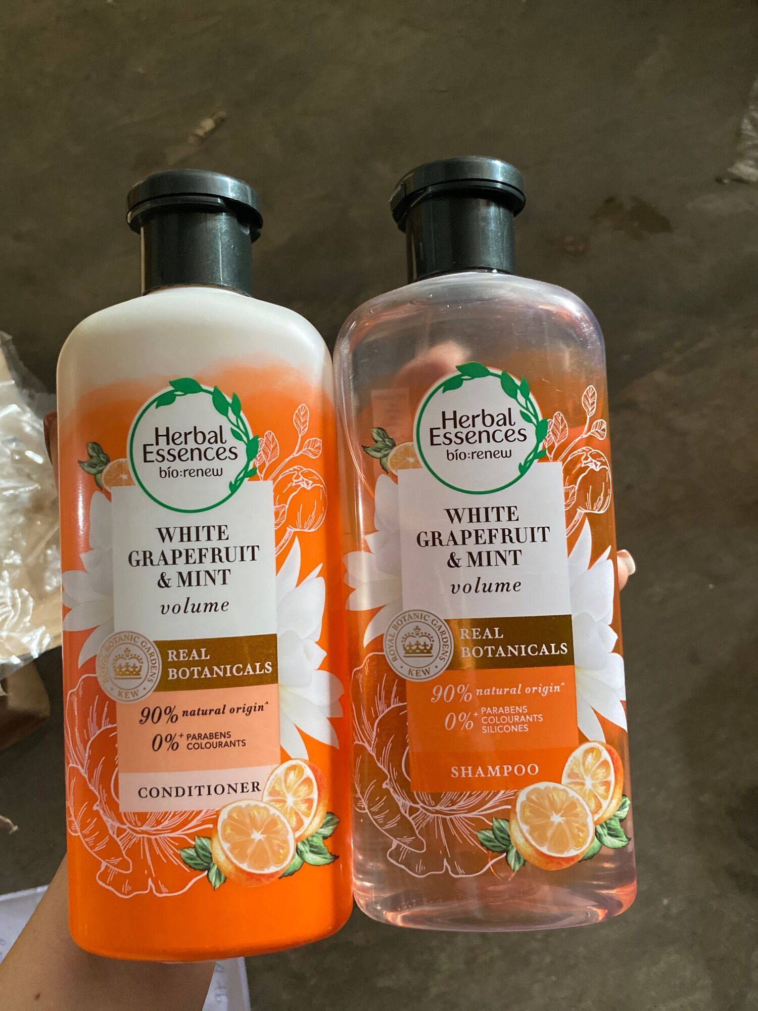 combo dầu gội và dầu  xả tóc Herbal Essences