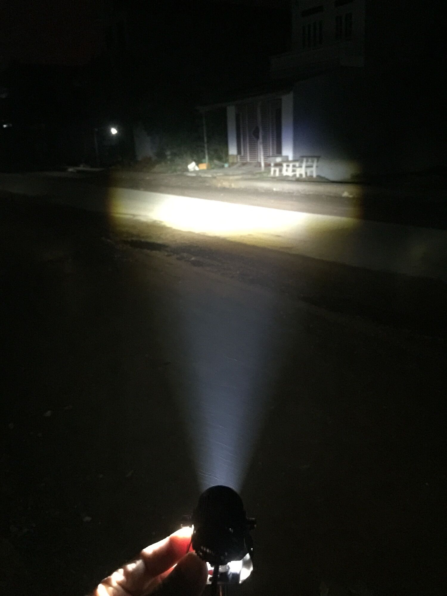 Trợ sáng mini 2 màu COS vàng Pha trắng MAracing 20w. (Giá 1 bóng).