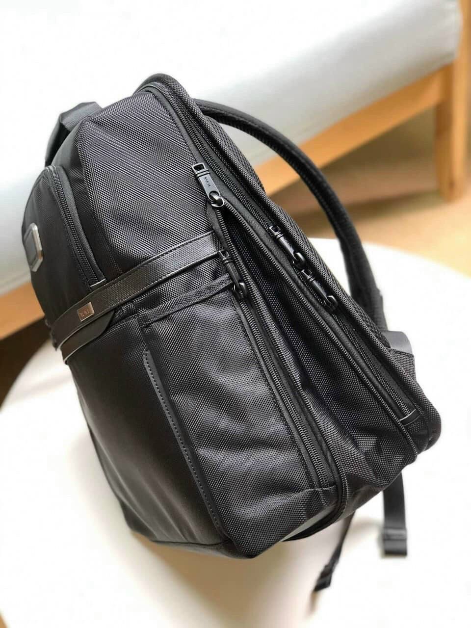 Balo Tumi Slim Solutions Brief chất lượng
