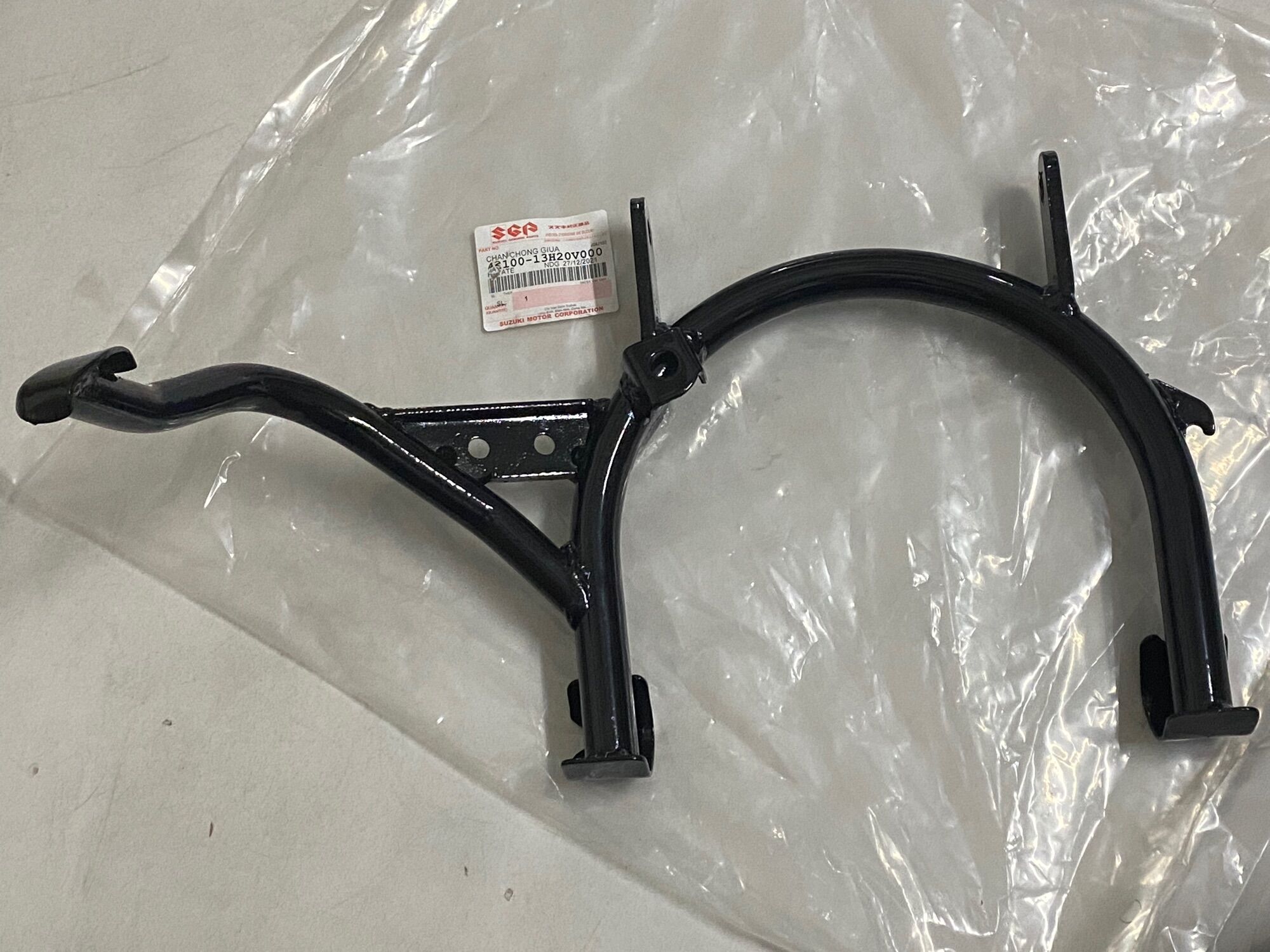 Chân chống giữa chống đứng hayate impulse suzuki chính hãng