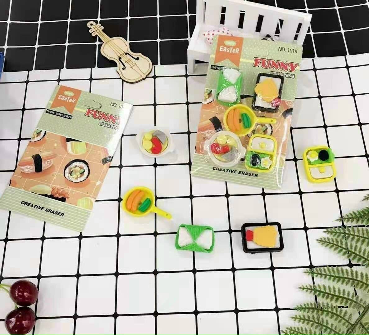 Gôm tẩy vỉ nhiều hình dễ thương (giao ngẫu nhiên)