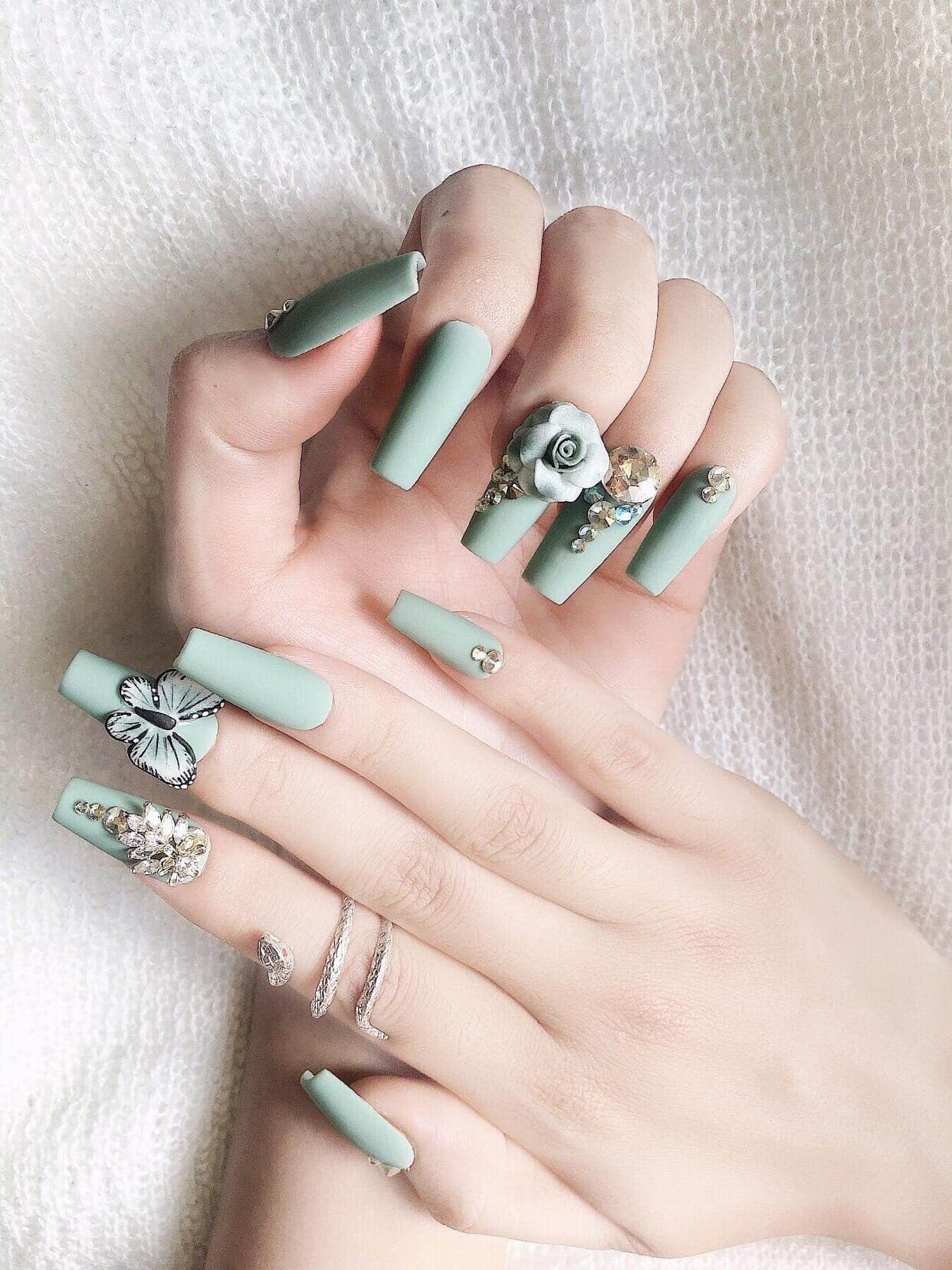 T02- Móng tay giả- nail thiết kế( bộ 24 móng đủ size)