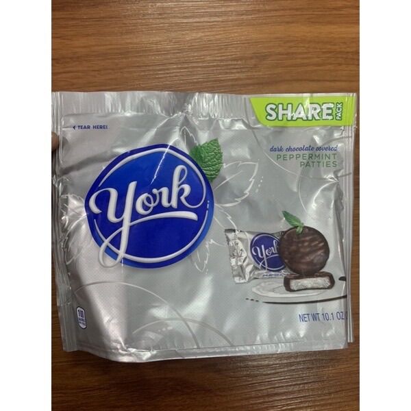 Sô cô la đắng bạc hà York peppermint patties 490g