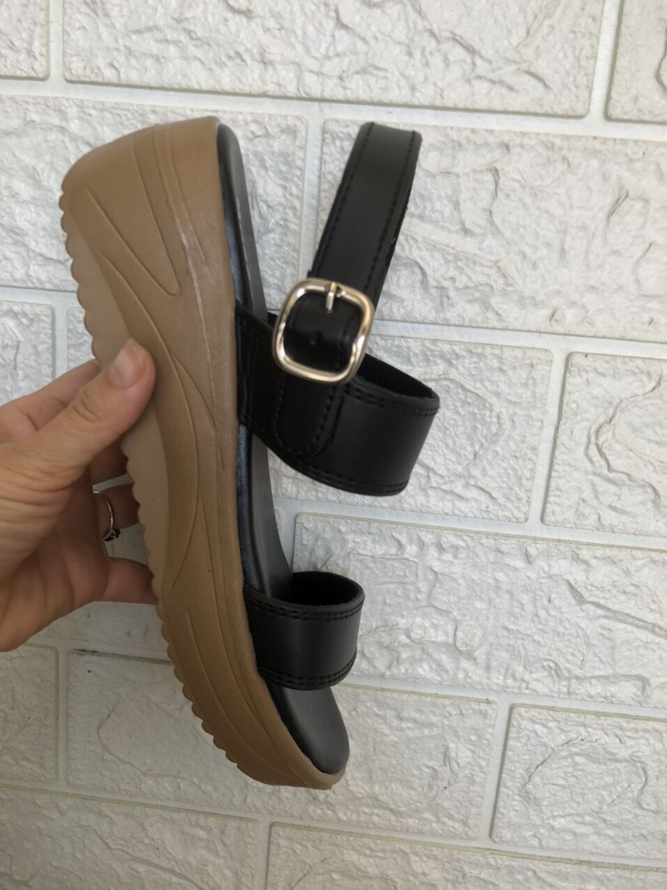 GIÀY SANDAL NỮ MOSSONO THÁI LAN